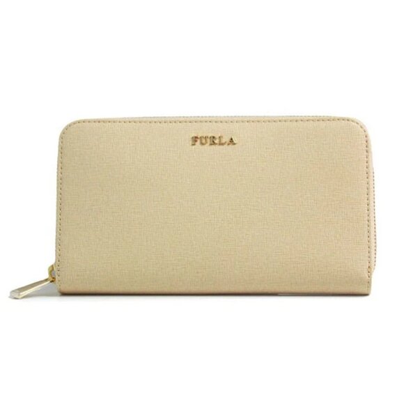 Furla extra large zip around leather wallet. Brand new with tags in box - Picture 2 of 5